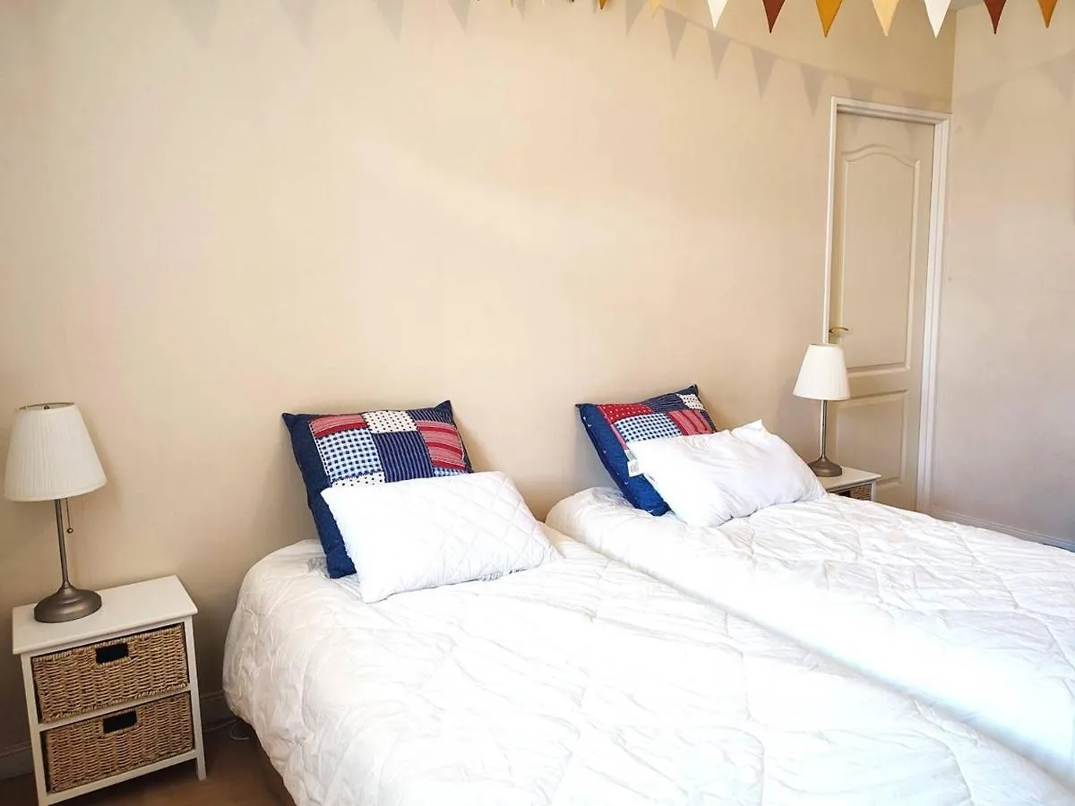 Duplex A 50M De La Plage Avec Parking Et 2 Chambres - Fr-1-368-391 Tregastel 0*,  France